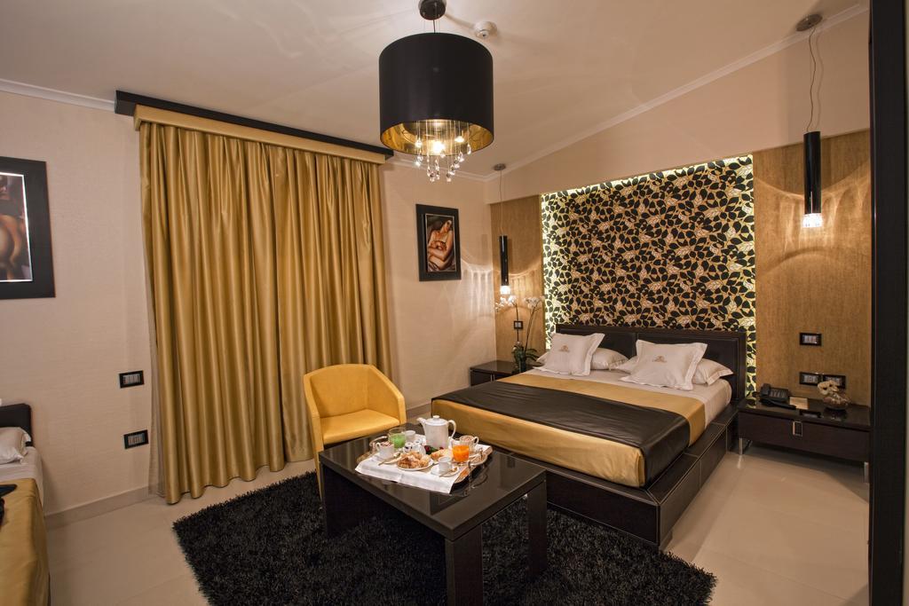 Hotel Cenacolo ซอมมาเวซูเวียนา ภายนอก รูปภาพ
